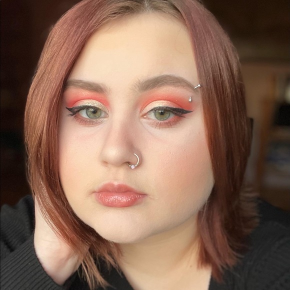 Meet your Posher, Willow - Picture 1 of 1